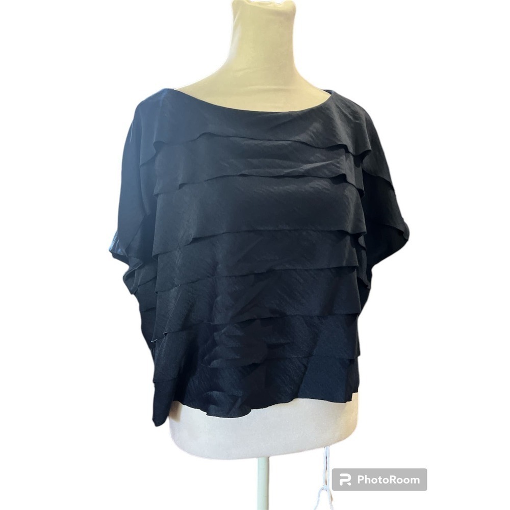 BCBGMAXAZRIA Tiered Ruffle Top Dark Ink Navy Blue Boat Neck Blouse JUF1O696 S